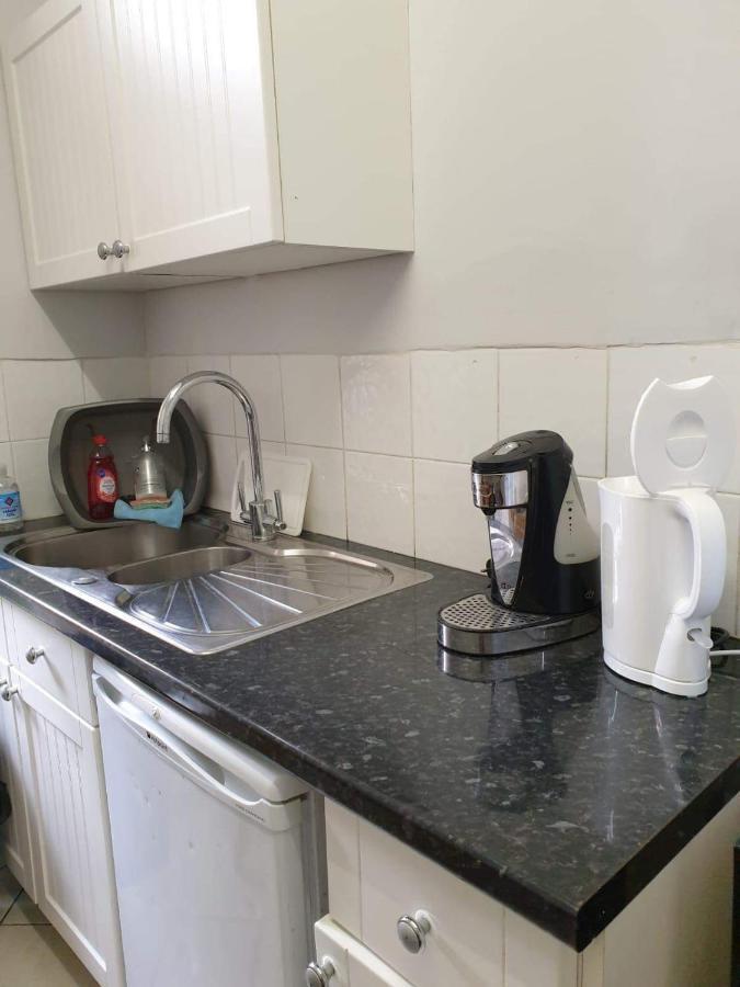 Homeleigh Apartments- Isle Of Wight ライド エクステリア 写真