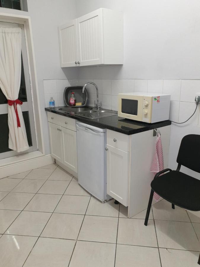 Homeleigh Apartments- Isle Of Wight ライド エクステリア 写真