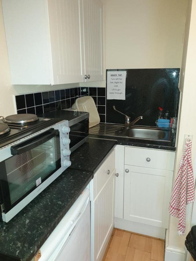 Homeleigh Apartments- Isle Of Wight ライド エクステリア 写真