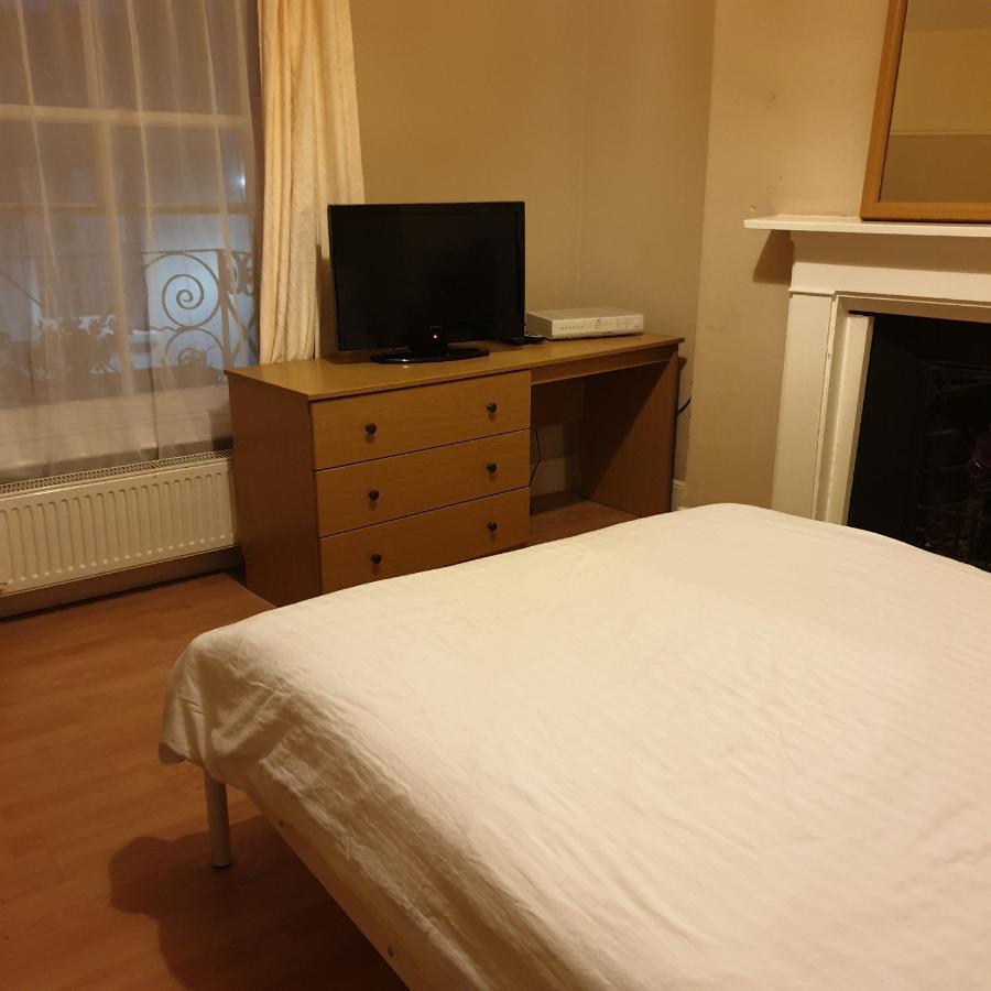 Homeleigh Apartments- Isle Of Wight ライド エクステリア 写真